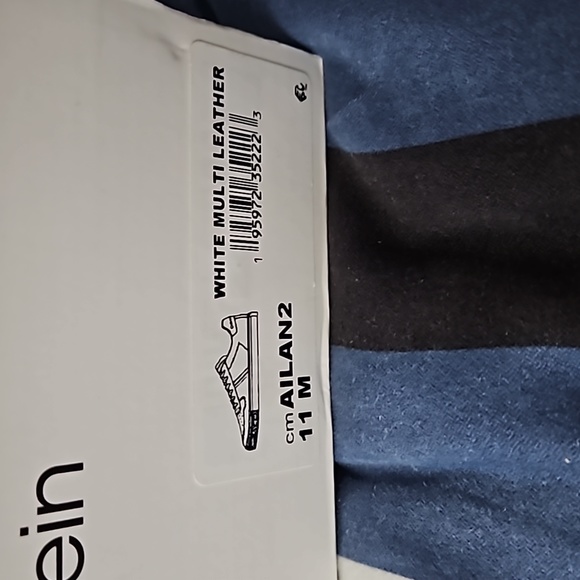 Calvin Klein Leather Ailan2 Sneakers.BRAND NEW IN ORIGINAL BOX, NEVER WORN!! - Picture 8 of 8